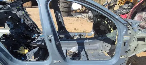 Volvo S60 Pillar (middle) 