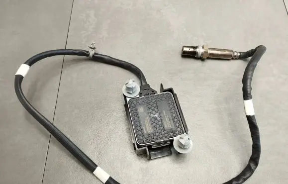 Volkswagen Amarok II Lambda probe sensor MB3G5L248DC