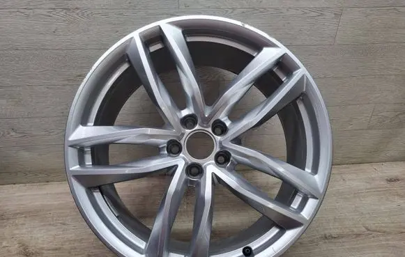 Audi A6 S6 C7 4G R20 alloy rim 4G9601025N 4G9601025M