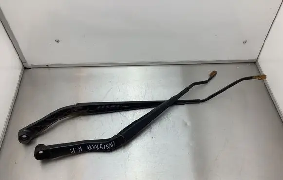 Opel Insignia A Front wiper blade arm 13227399