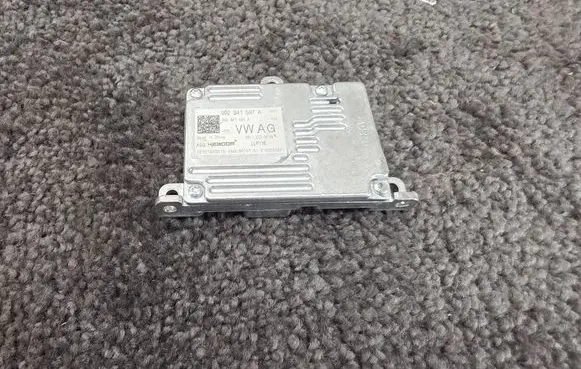Skoda Kamiq LED ballast control module 992941597A