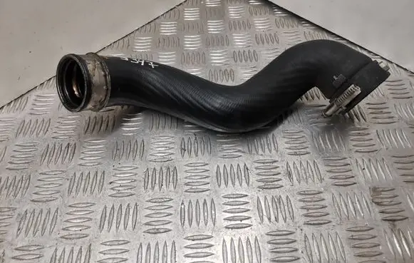 Audi A4 S4 B7 8E 8H Intercooler hose/pipe 8E0145737E