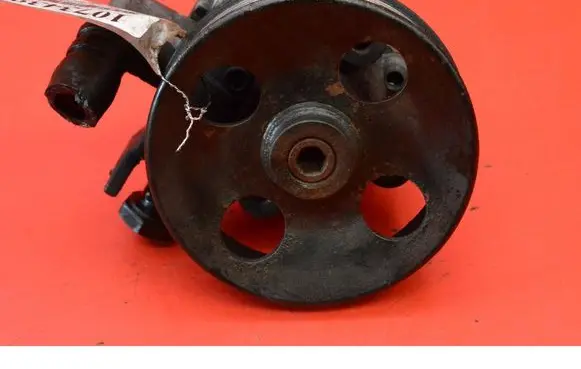 KIA Sportage Power steering pump 571002E200