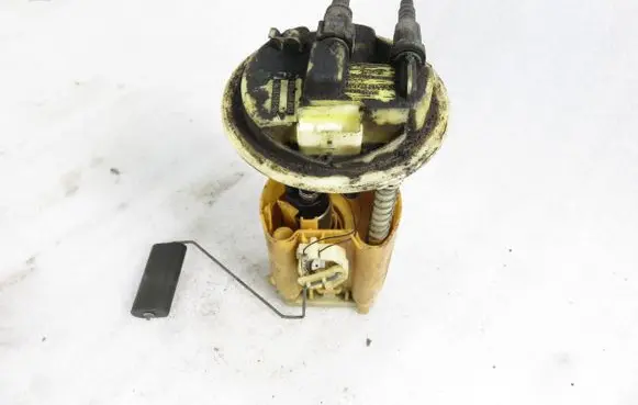 Peugeot Partner In-tank fuel pump 9633733080