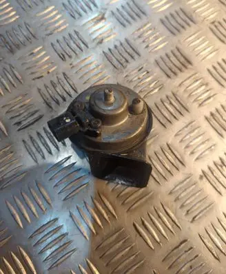 BMW 5 F10 F11 Horn signal