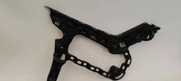 Volkswagen PASSAT B8 Bumper support mounting bracket corner 3G9807356A