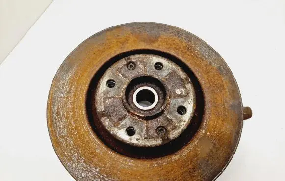 Citroen C4 II Front wheel hub