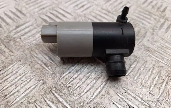 Toyota Avensis T270 Windscreen/windshield washer pump 8533002030