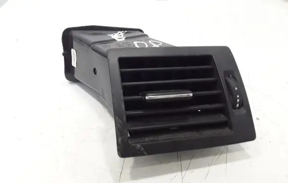 Mercedes-Benz A W169 Dashboard side air vent grill/cover trim