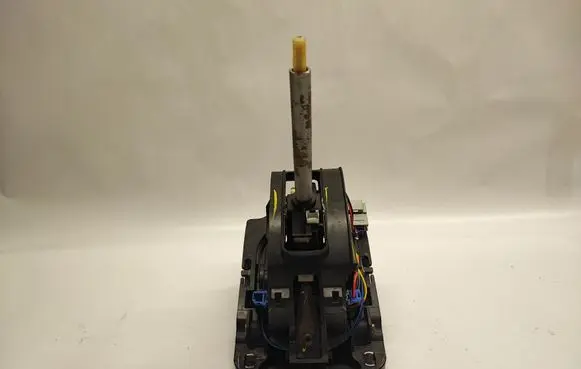 Ford Fusion Gear shifter/selector DG9P7K004LA3JA6