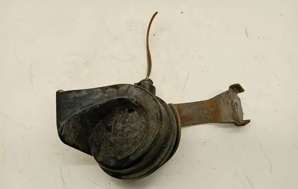 Volkswagen Jetta V Horn signal