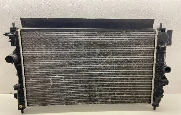 Opel Astra J Coolant radiator 13267662 01647