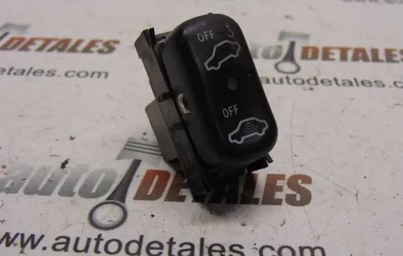 Mercedes-Benz E W210 Alarm switch A2108201710