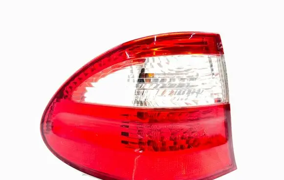 Mercedes-Benz E W211 Rear/tail lights 379107