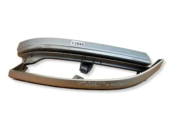 Opel Zafira A Under headlight/headlamp trim 