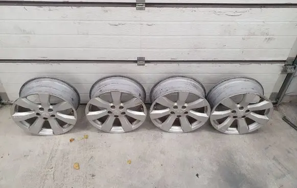Mitsubishi Outlander R18 alloy rim 4250B594 70JX18H2ET38