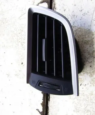 Honda Jazz Dashboard side air vent grill/cover trim 77630-T5A