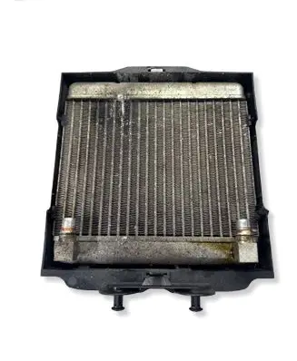 BMW 5 F10 F11 Engine oil radiator 7572542 P8413002