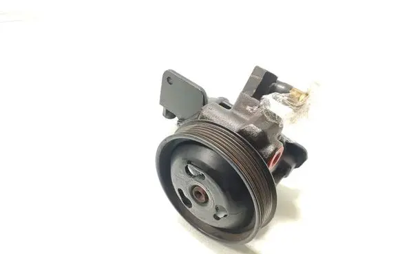 Ford Fiesta Power steering pump 96MF-3A733-AL