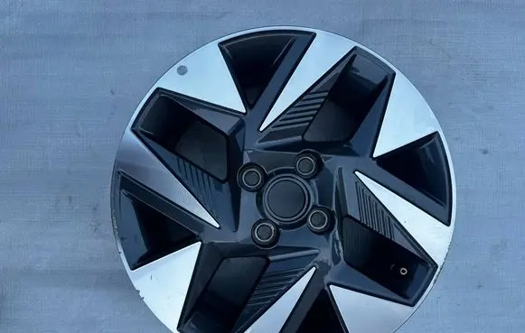 Hyundai i10 R15 alloy rim 52910K7500