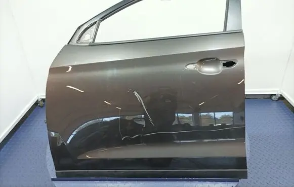 Hyundai Tucson TL Front door 