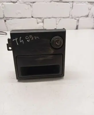 Volkswagen Transporter - Caravelle T4 Ashtray (front) 7D0857305B 7D0857423B
