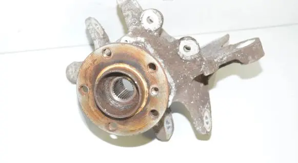 BMW 5 F10 F11 Rear wheel hub 6796099 6867806 33326796099