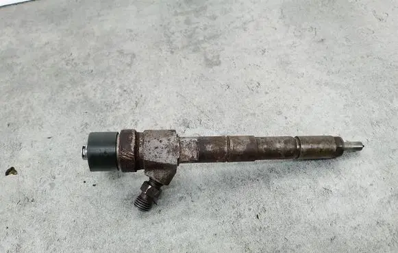 Opel Vectra C Fuel injector 0445110159