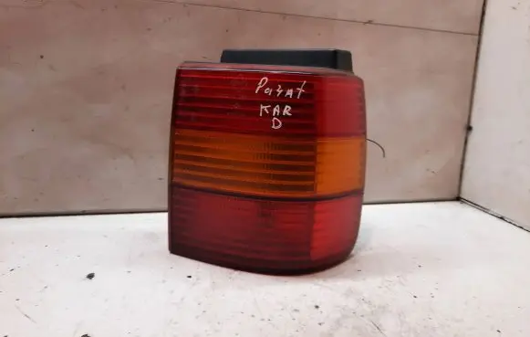 Volkswagen PASSAT B4 Rear/tail lights 3A9945112