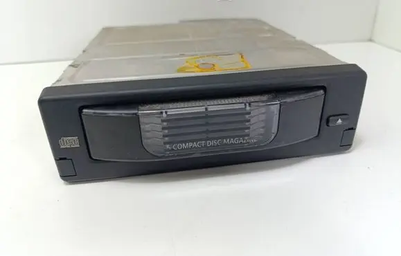BMW 5 E60 E61 CD/DVD changer 6956939