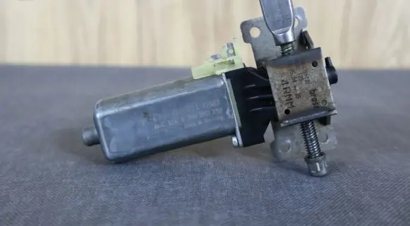 Seat adjustment motor