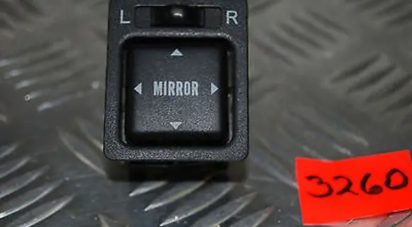 Toyota RAV 4 (XA10) Wing mirror switch
