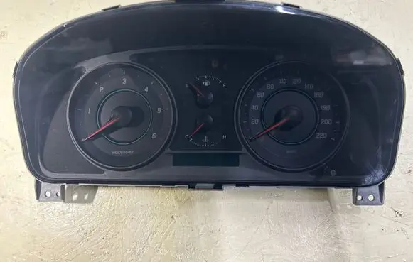 Speedometer (instrument cluster)