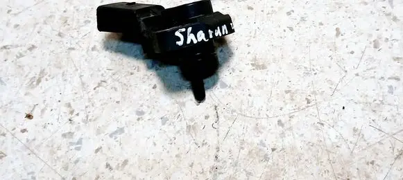 Volkswagen Sharan Air pressure sensor 0281002177 038906051