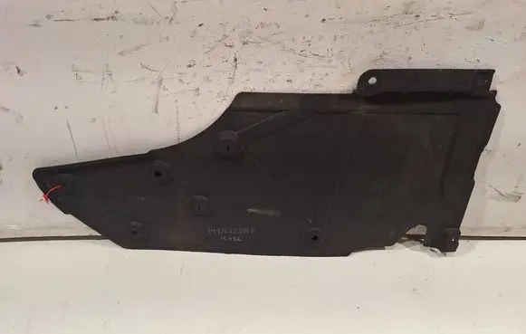 Renault Captur II Center/middle under tray cover 748A22398R