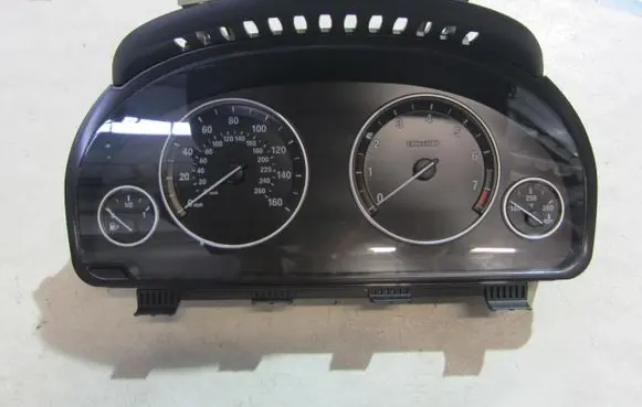 BMW X3 F25 Speedometer (instrument cluster) 9291412