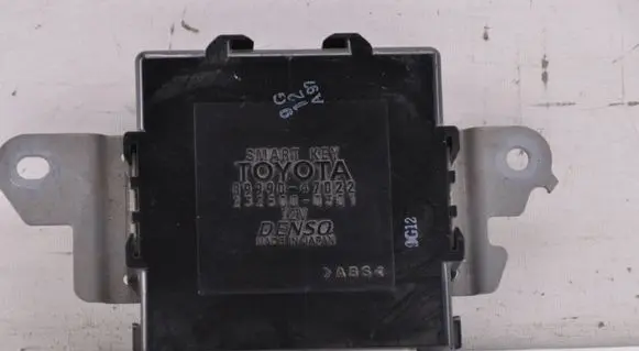 Toyota Prius (XW20) CAS control unit/module 8999047022