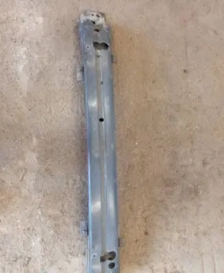 Volvo XC70 Front bumper cross member 08652097