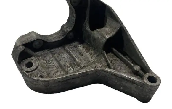 BMW 1 E81 E87 Power steering pump mounting bracket 7794455 7692974 7692974546