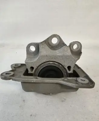 Volvo XC60 Engine mount bracket 32255204