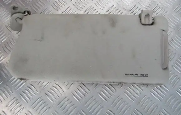 Sun visor