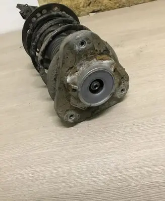 Mercedes-Benz E W212 Front shock absorber/damper A2123200413