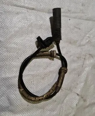 BMW 3 E92 E93 ABS brake wheel speed sensor 6760424