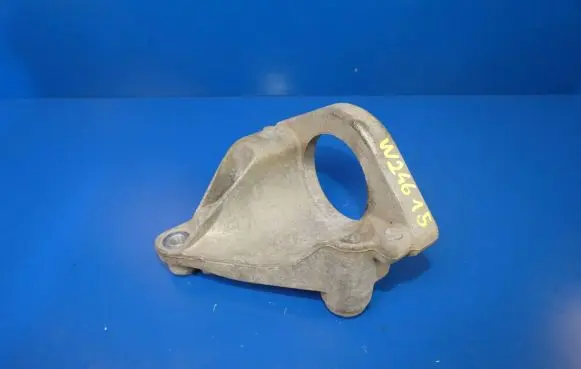 Mercedes-Benz B W246 W242 Engine mounting bracket A6072050101 15412802