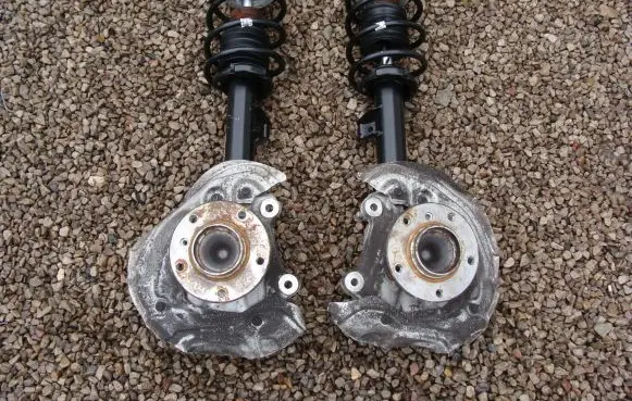 BMW 1 E81 E87 Front wheel hub spindle knuckle 6764443