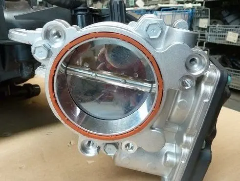BMW 2 F22 F23 Throttle body valve A2C15021900KG