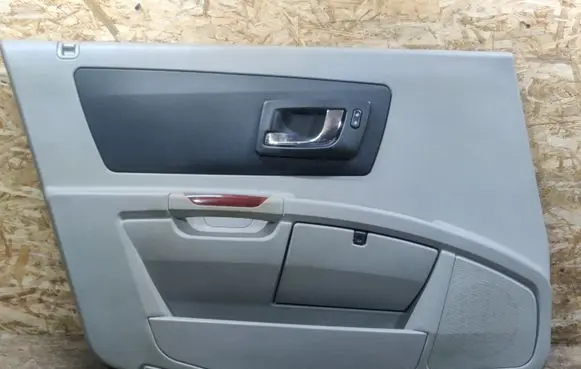 Cadillac SRX Front door card panel trim 25773148