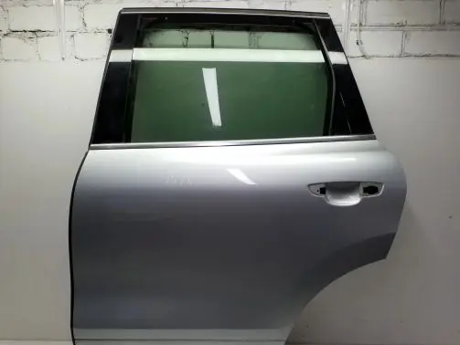Porsche Cayenne (92A) Rear door