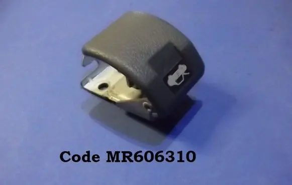 Mitsubishi Pajero Sport I Fuel cap release pull handle MR606310