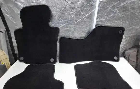Volkswagen Golf VI Car floor mat set 1K1863011R